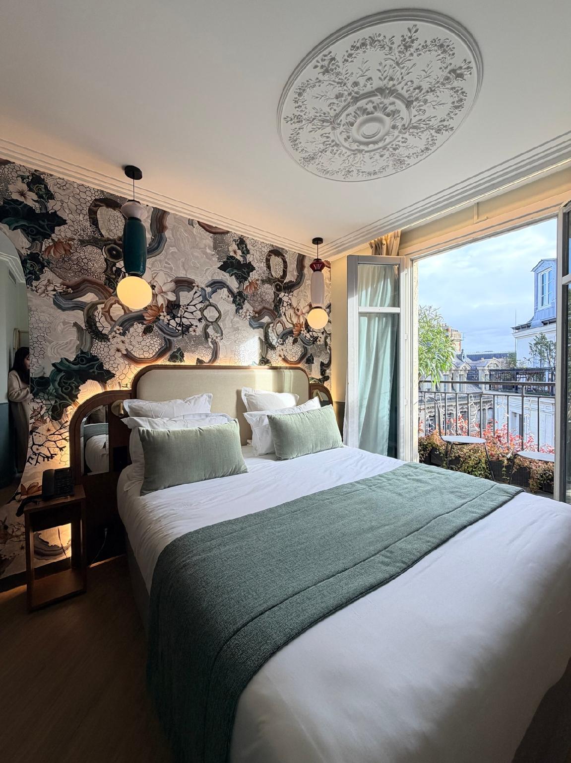 Superior, Balcony, Grand Hotel Saint Michel 2/2