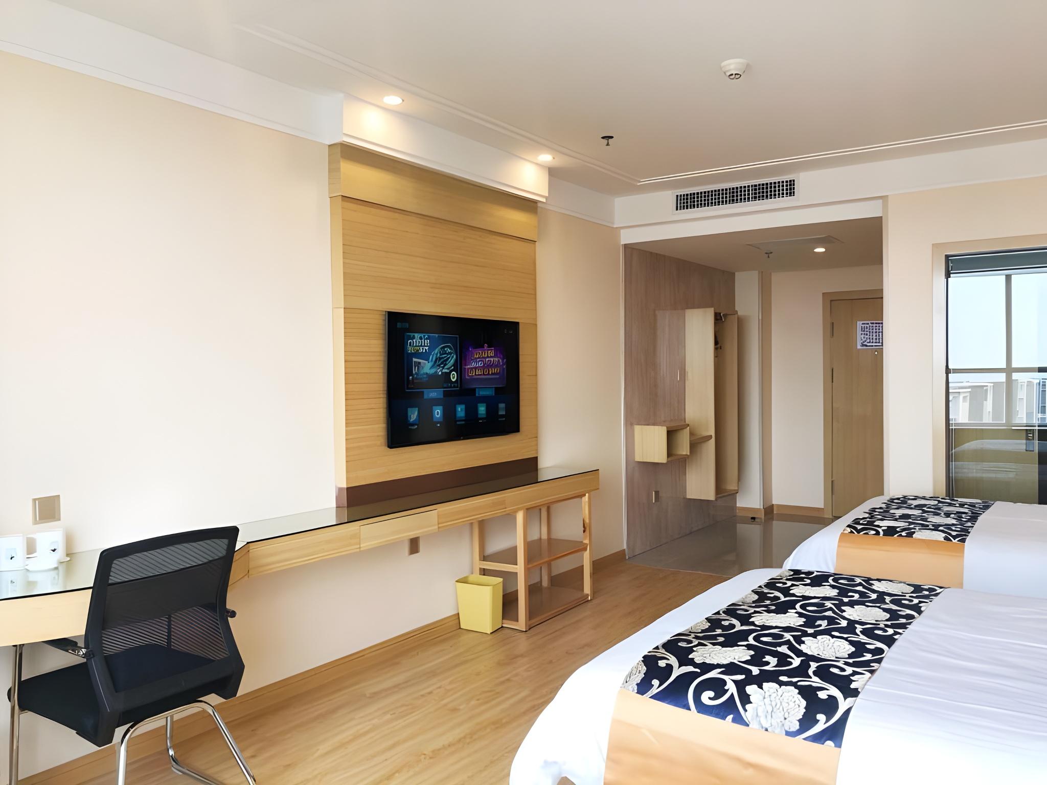 GreenTree Inn Urumqi Airport Tianyi International City 33/47
