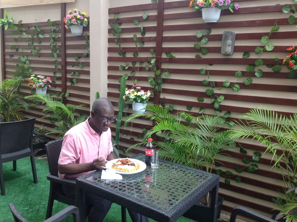 Adis Hotels Ibadan 22/32