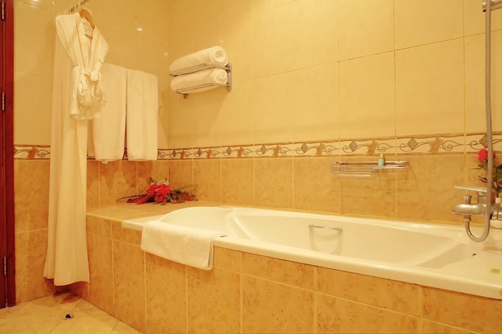 Gold Crest Hotel Arusha 45/47