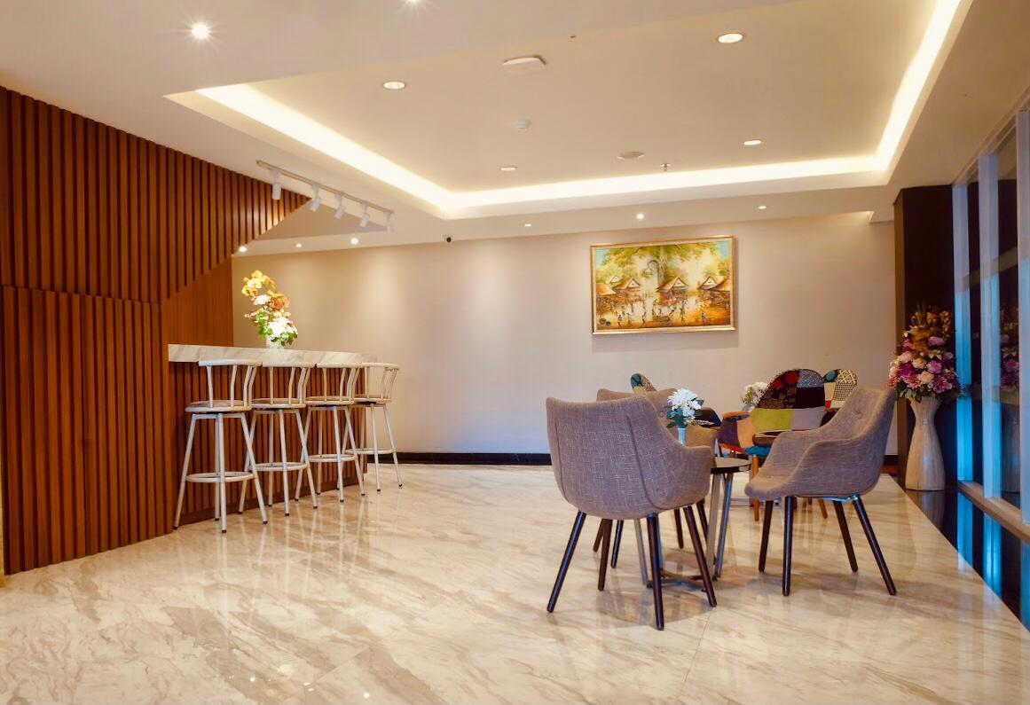 W Three Style Hotel Makassar 18/23