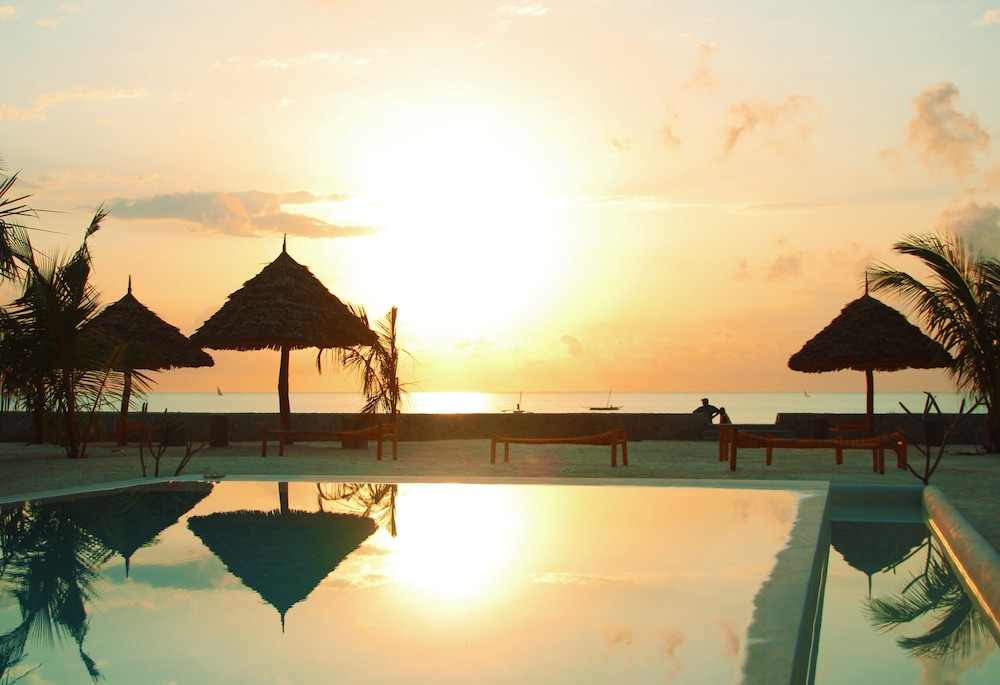 Nur Beach Resort 20/27
