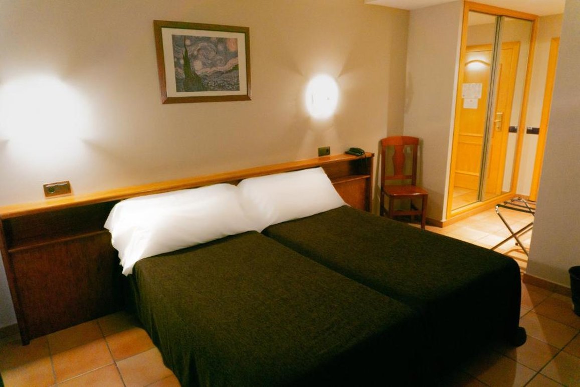 APARTHOTEL RANSOL 11/28