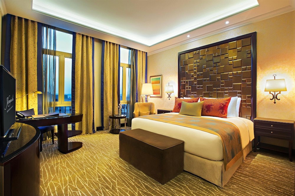 1 Bedroom, Deluxe, King Bed, City View, Private Bathroom