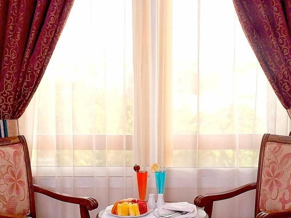 Safeer Hotel Suites 14/29