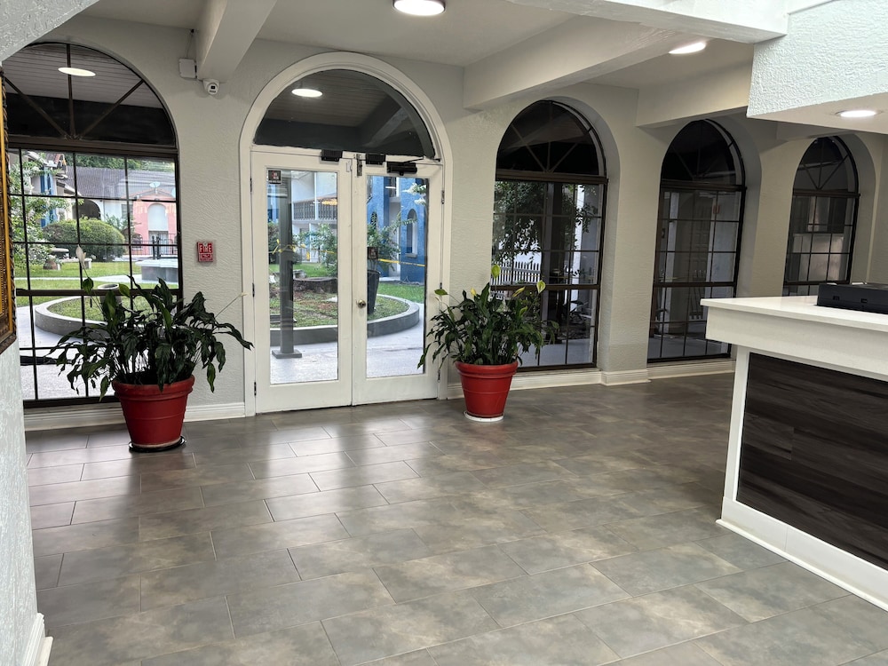 Studio6 Tallahassee, FL – North Monroe 31/42