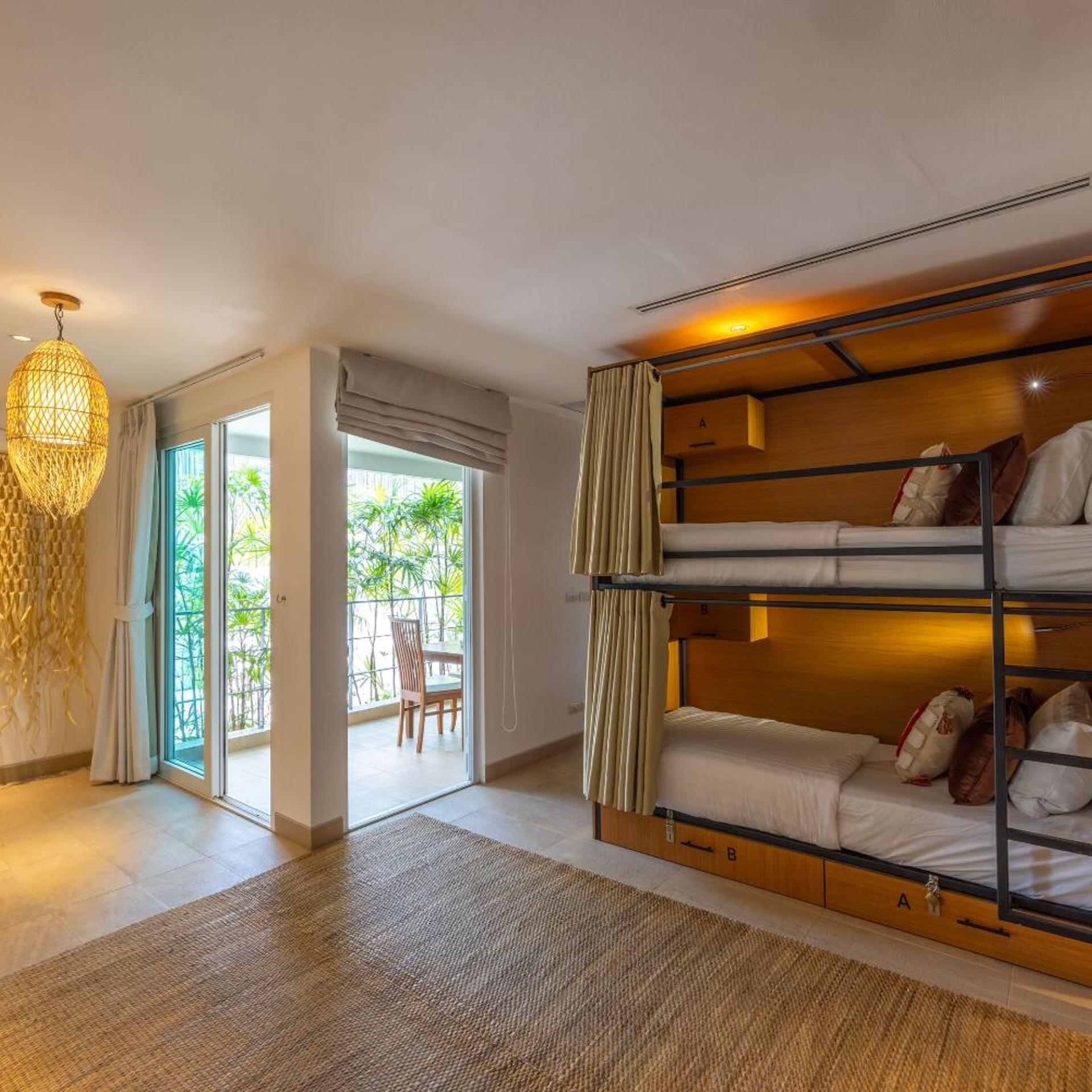 Female Dorm, Female Only, 6 Beds
