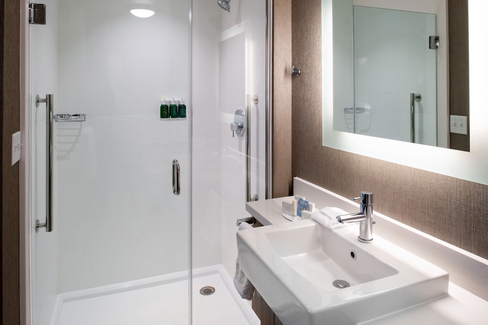 SpringHill Suites by Marriott Elizabethtown 12/40