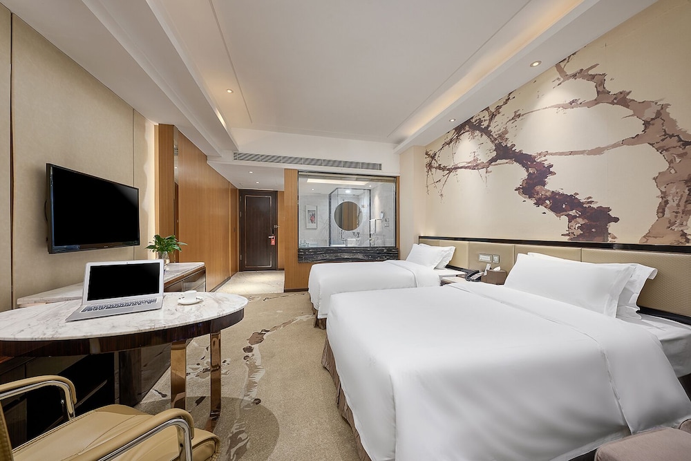 Manguo International Hotel 14/40