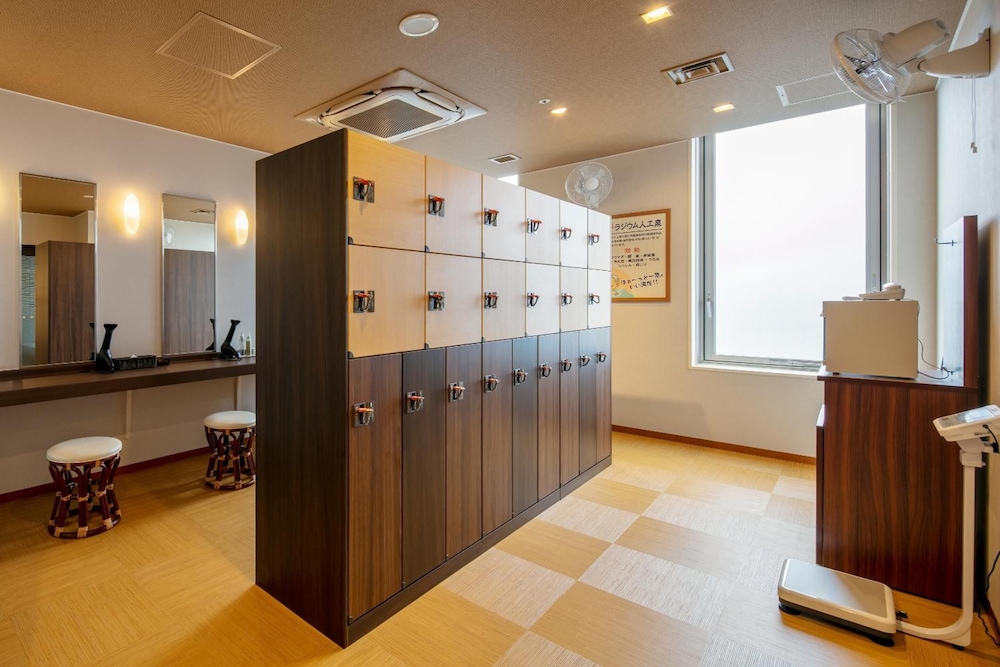 Takaoka Manten Hotel Ekimae 15/35