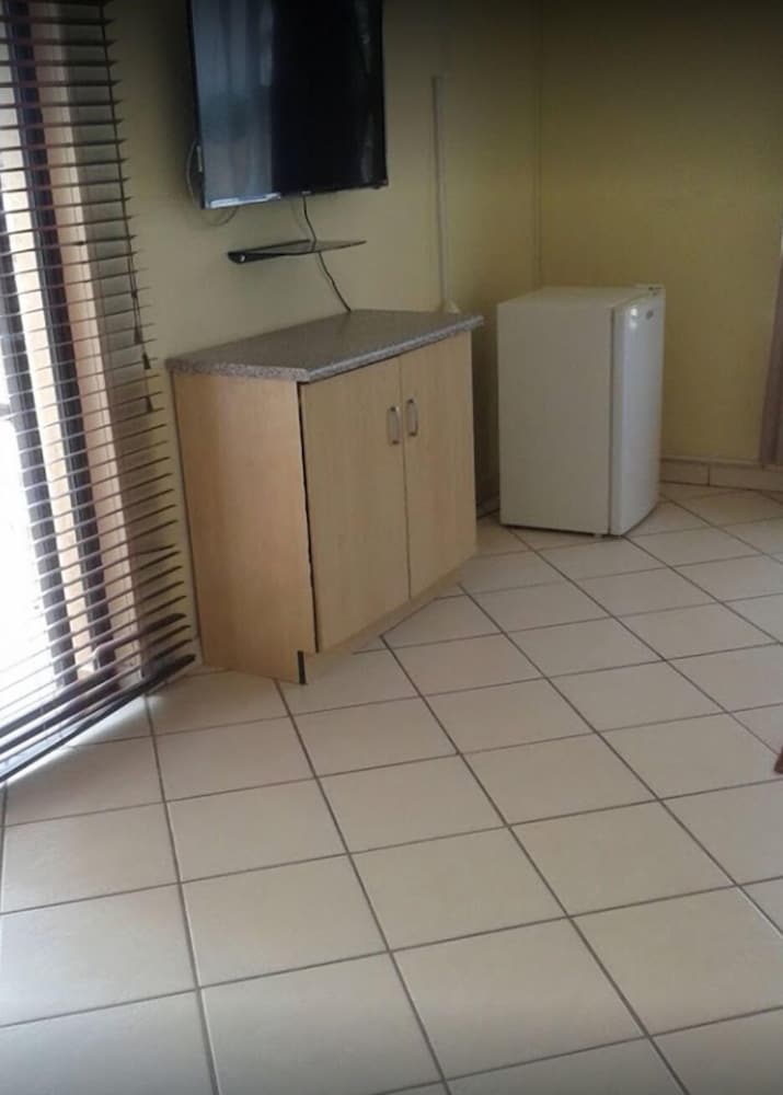 Asda Guesthouse 34/44