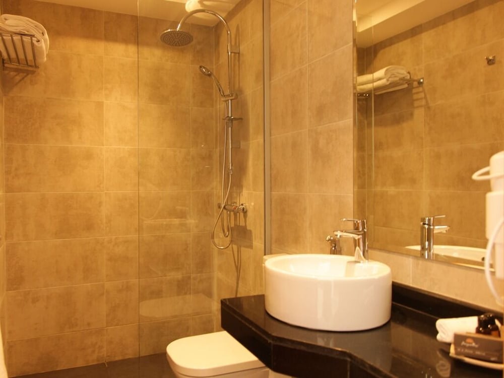 Smarts Hotel 26/58