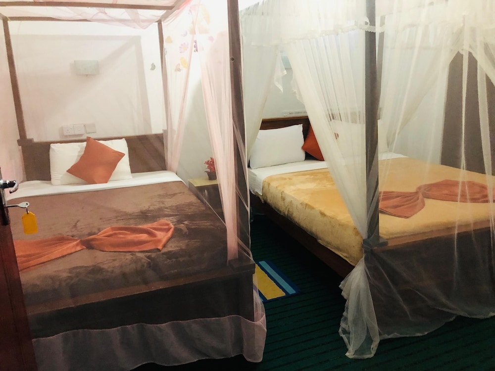 COMFORT, TWIN BEDS, MOUNTAIN VIEW, BALCONY