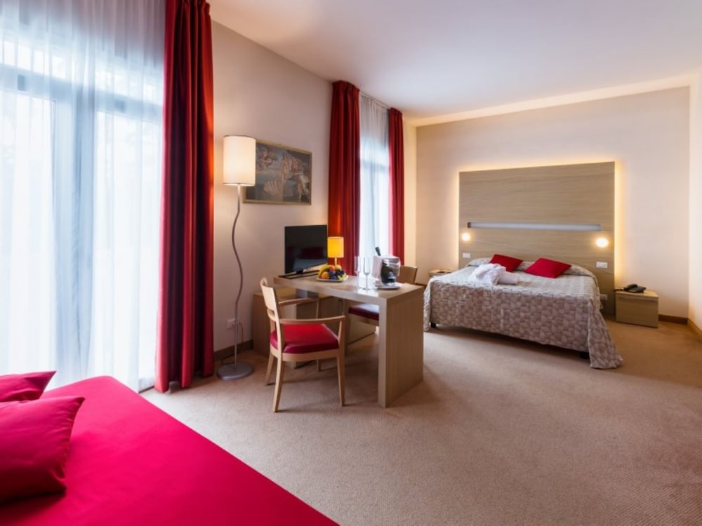 Hotel Mioni Royal San 33/72