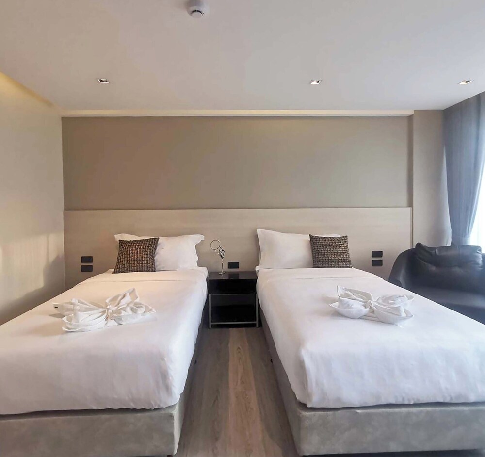 STANDARD, TWIN BEDS