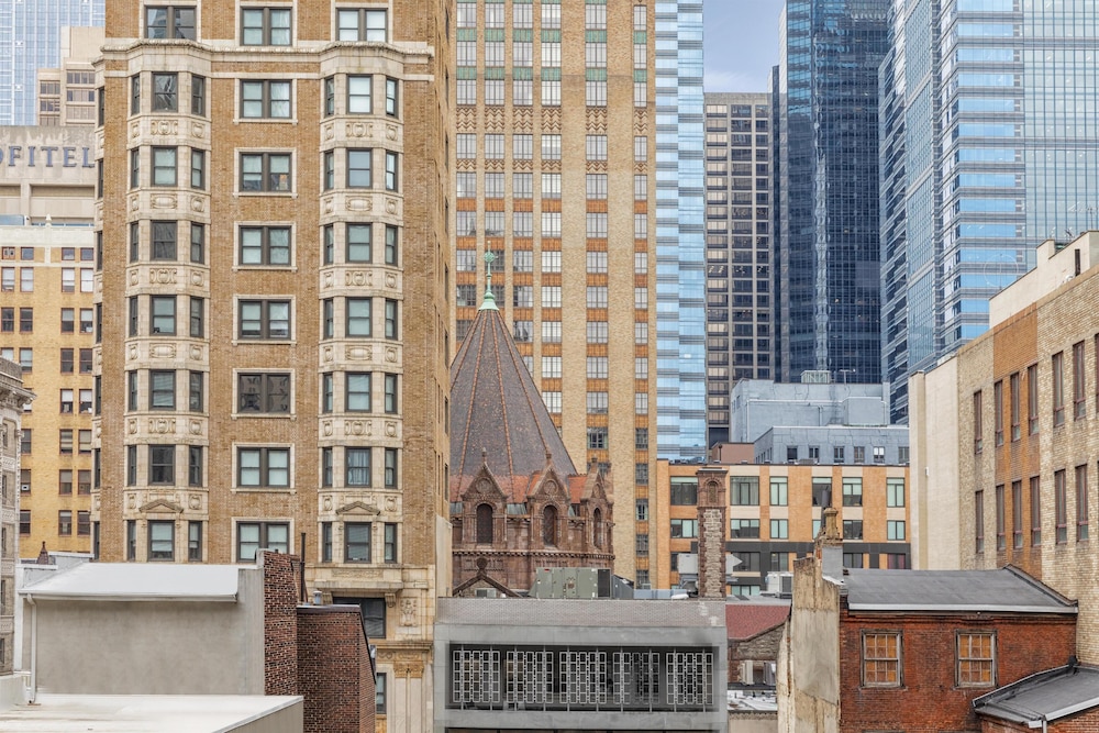 Hyatt Centric Center City Philadelphia 6/50