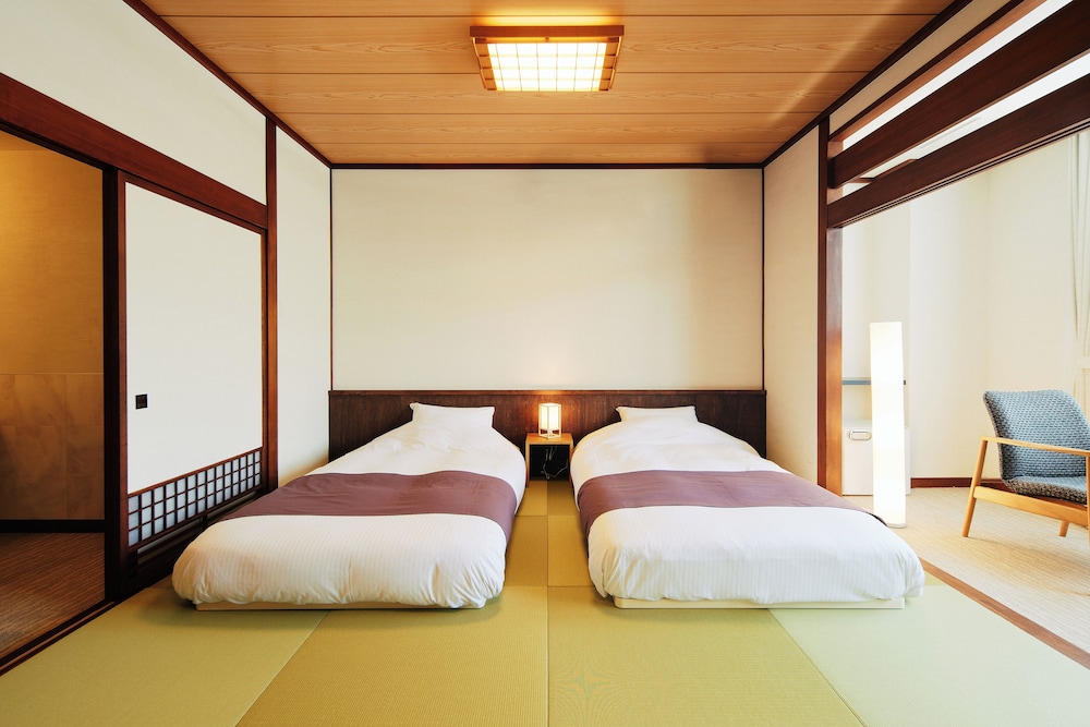 Hotel Yutoria Fujisato 5/50