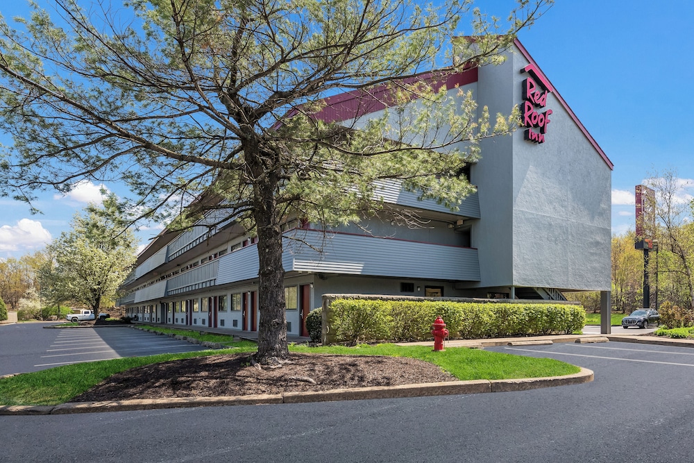 Red Roof Inn Wilkes - Barre Arena 48/51