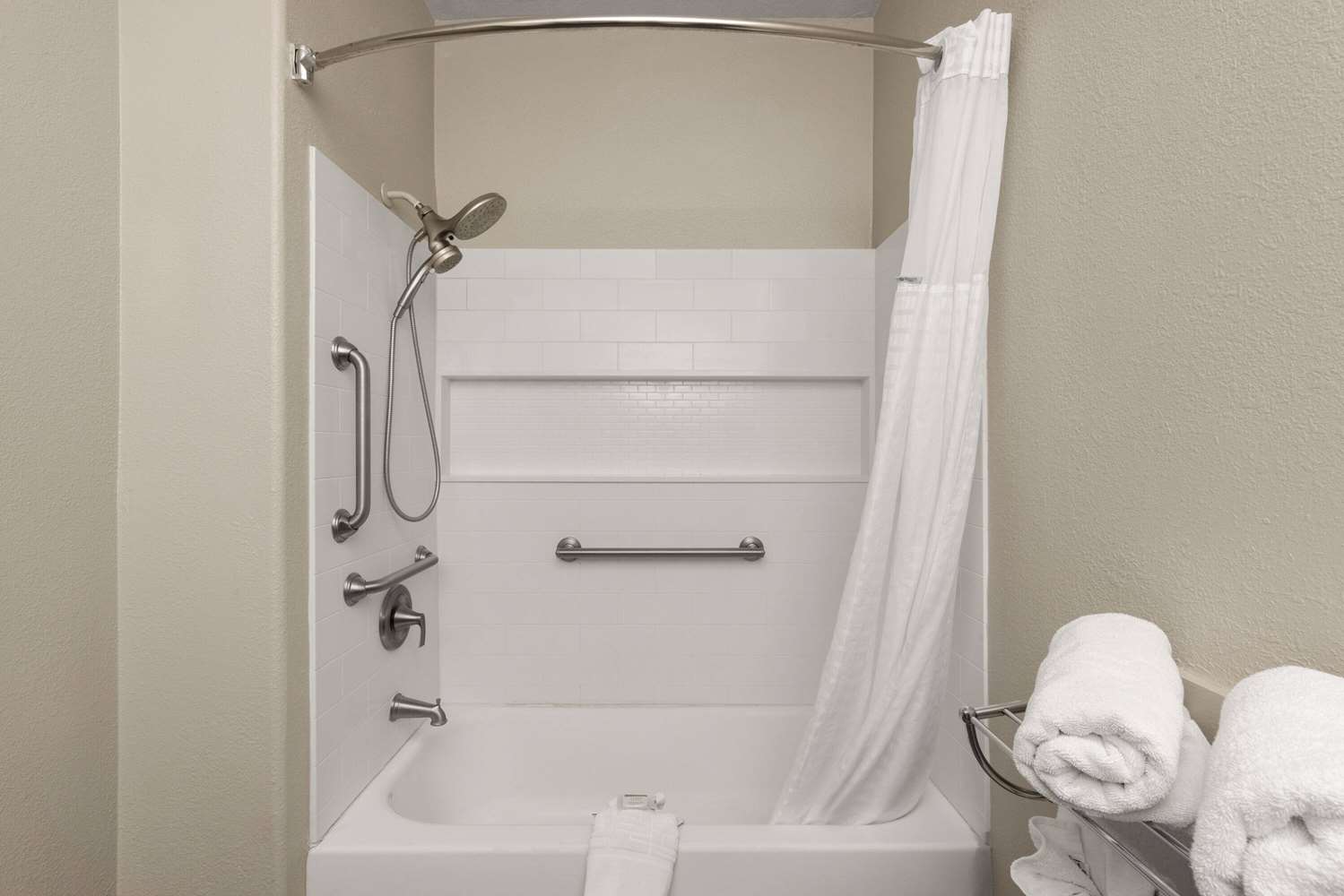 Days Inn & Suites by Wyndham Tucson/Marana 39/39