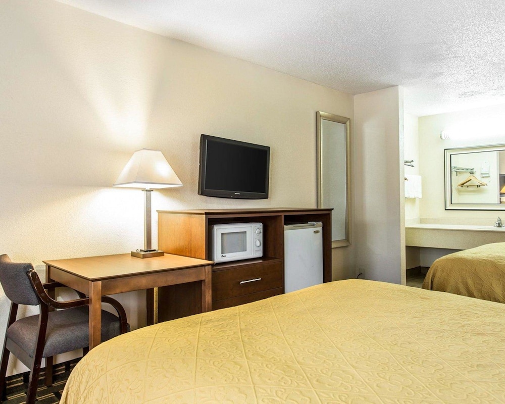Quality Inn And Suites Southlake 17/49