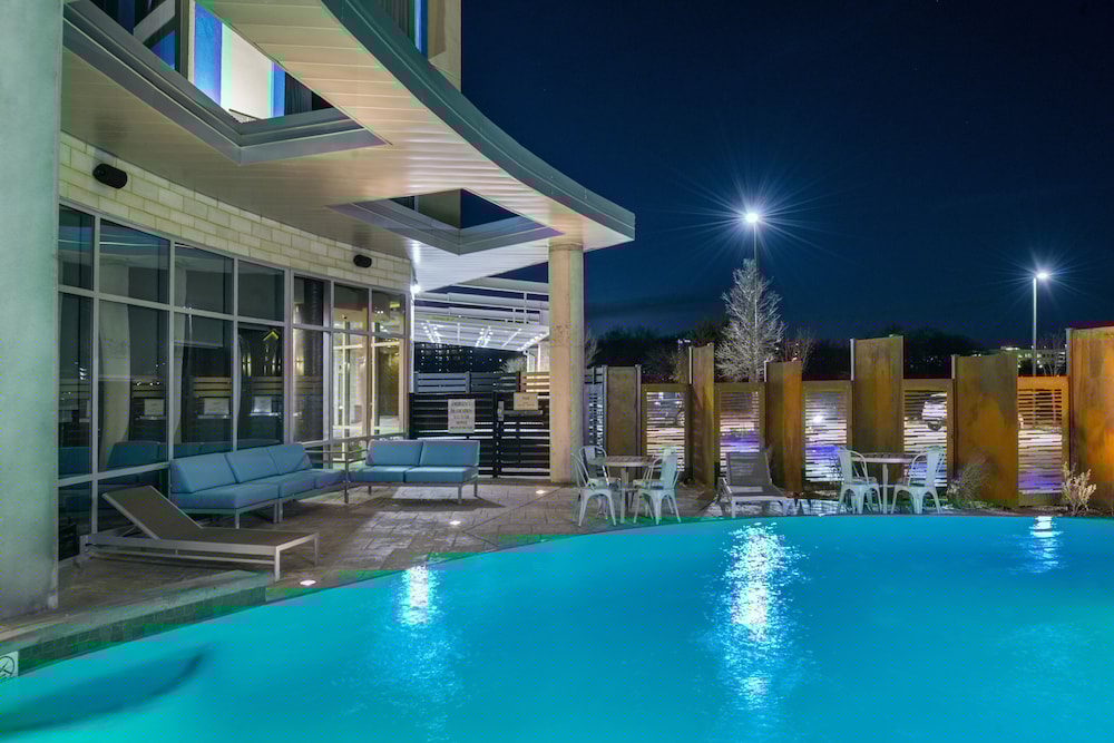HOTEL INDIGO FRISCO 3/80