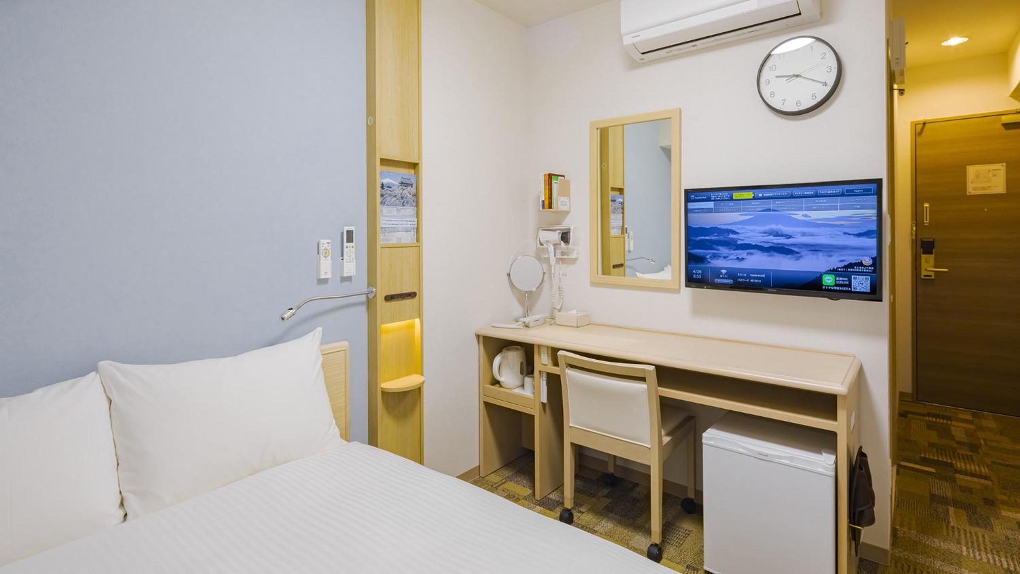 Semi Room, Economy, Semi Double Bed, Smoking