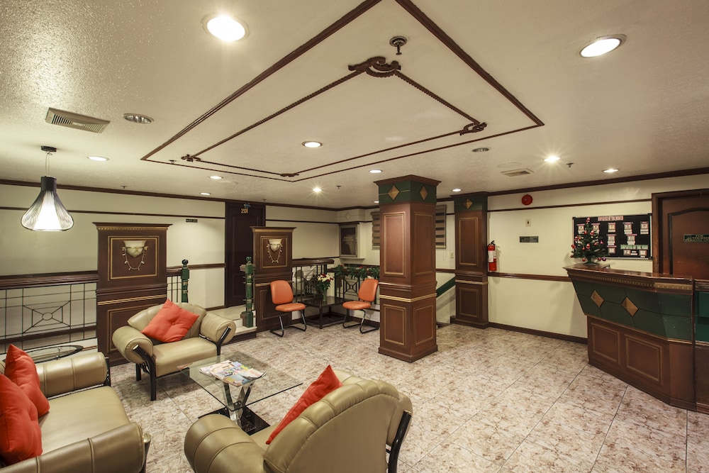 Paladin Hotel 29/41