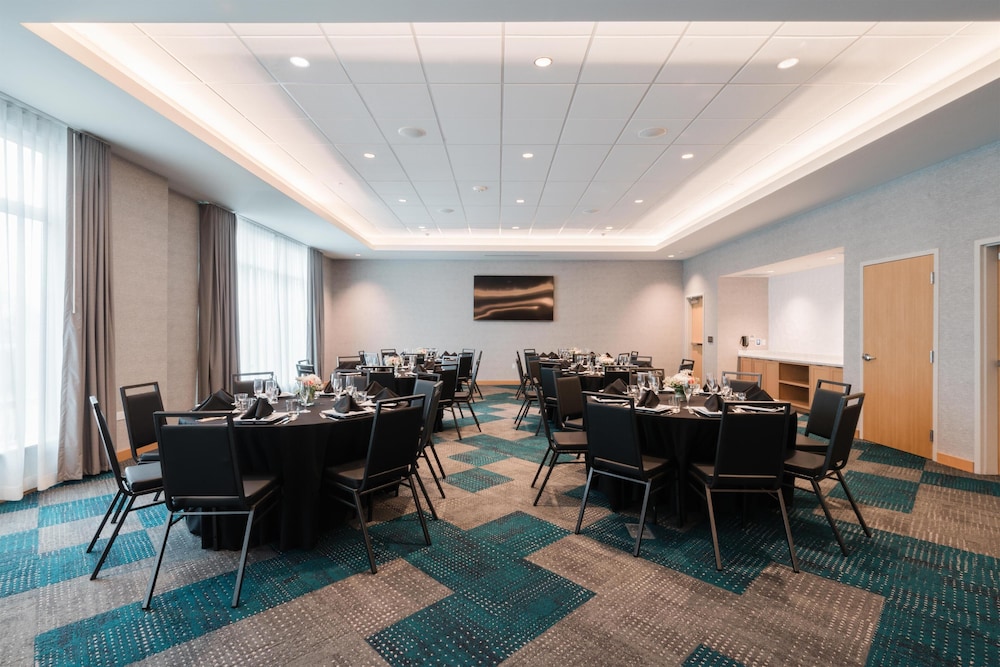 Hyatt Place Sacramento International Airport 36/47