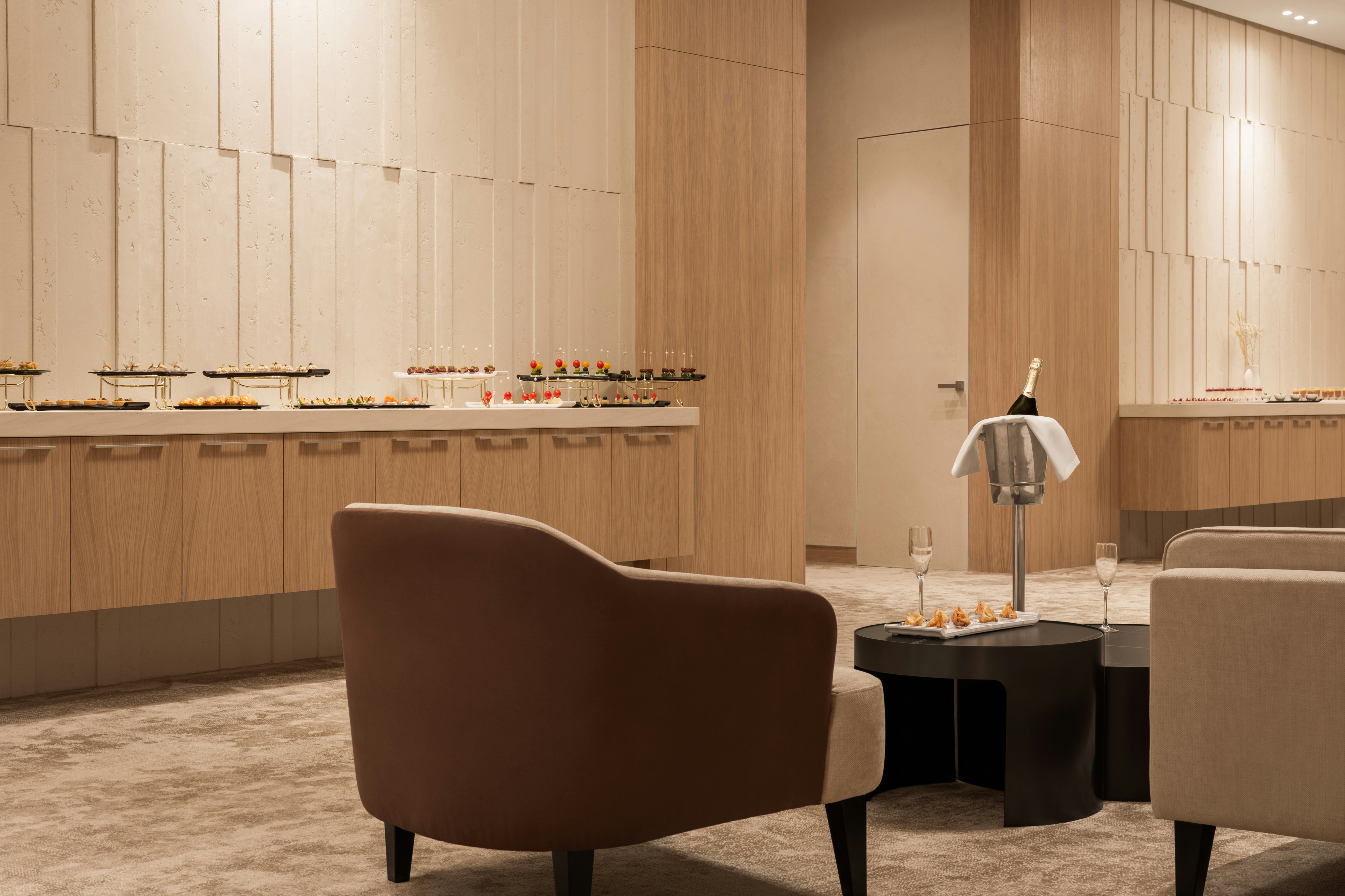 Holiday Inn Almaty 43/81