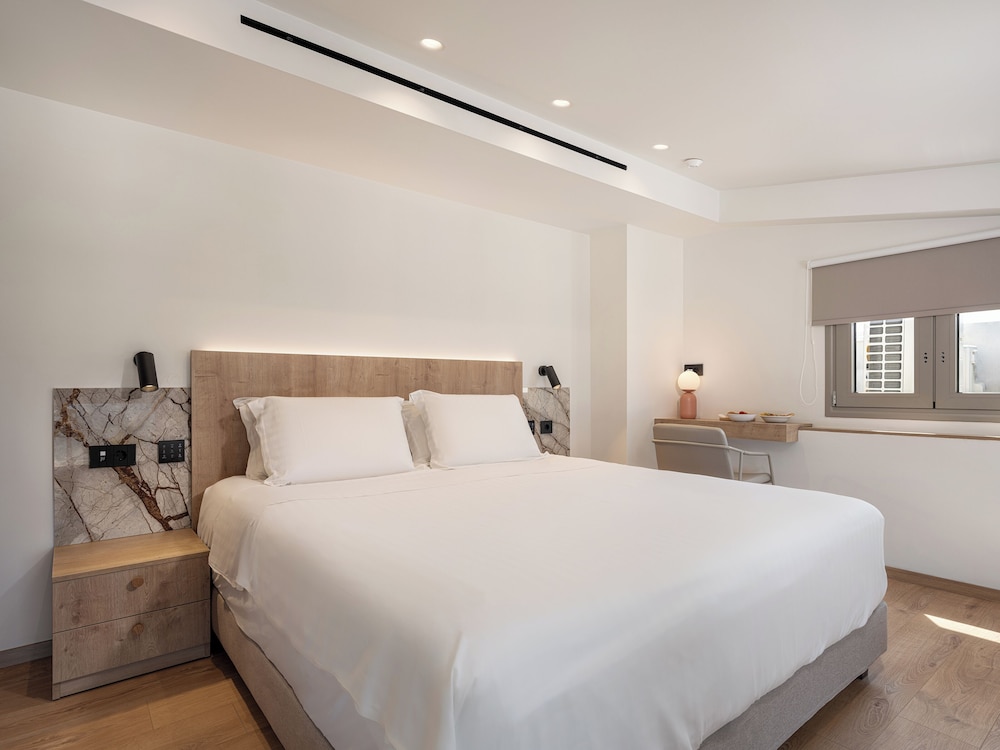 Maisonette, Deluxe, Queen Bed, Sea View, Sofa