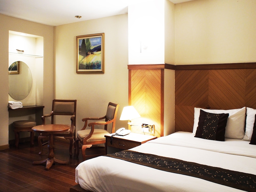 Nh Elegant Hotel 21/70