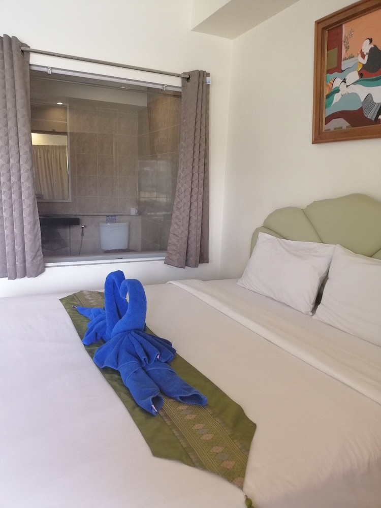 At Sea Residence 18/50