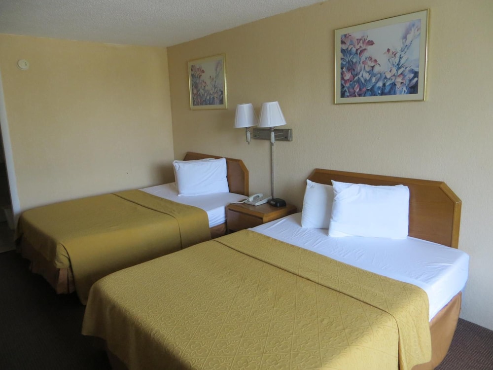Americourt Extended Stays 8/38