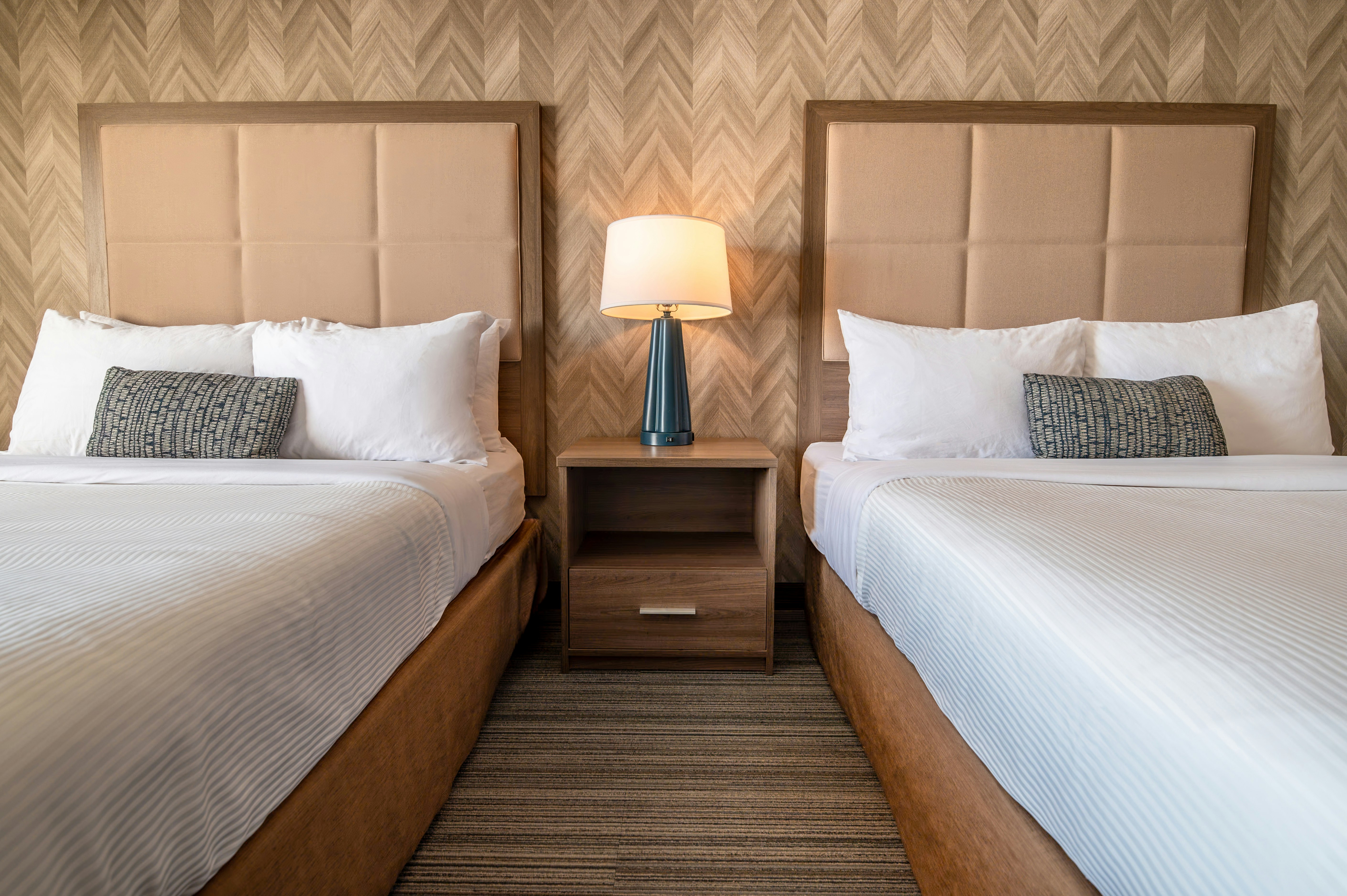 Canalta Airdrie Hotel 16/26