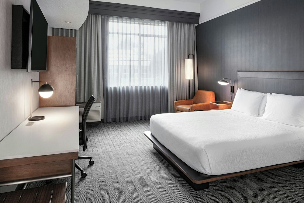 Room, King Bed, City View, Sofa, Accessible