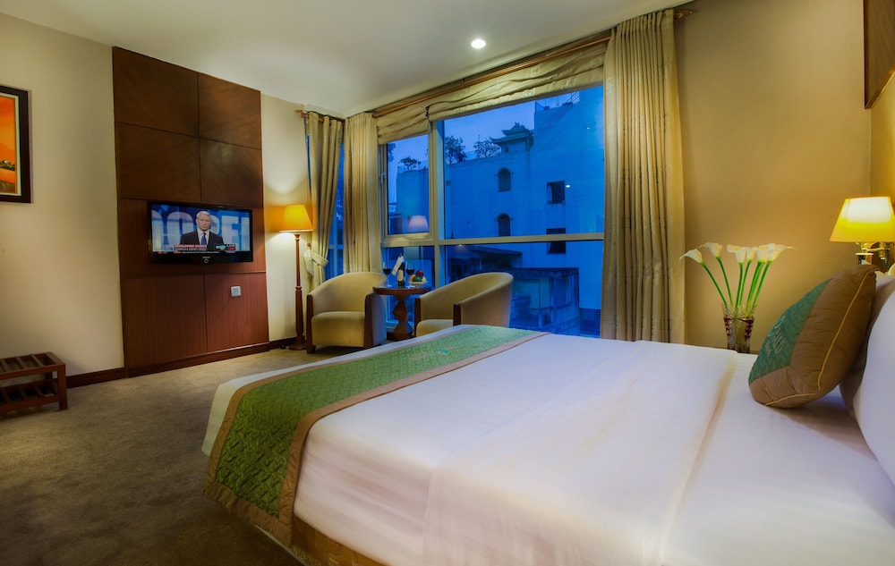 Emerald Hotel Hanoi 15/72