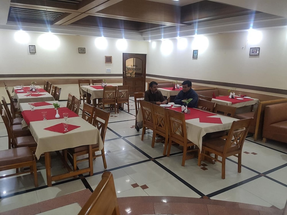 HOTEL PARK INN 27/37