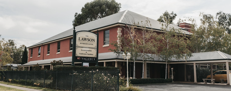 THE LAWSON MOTOR INN 2/31