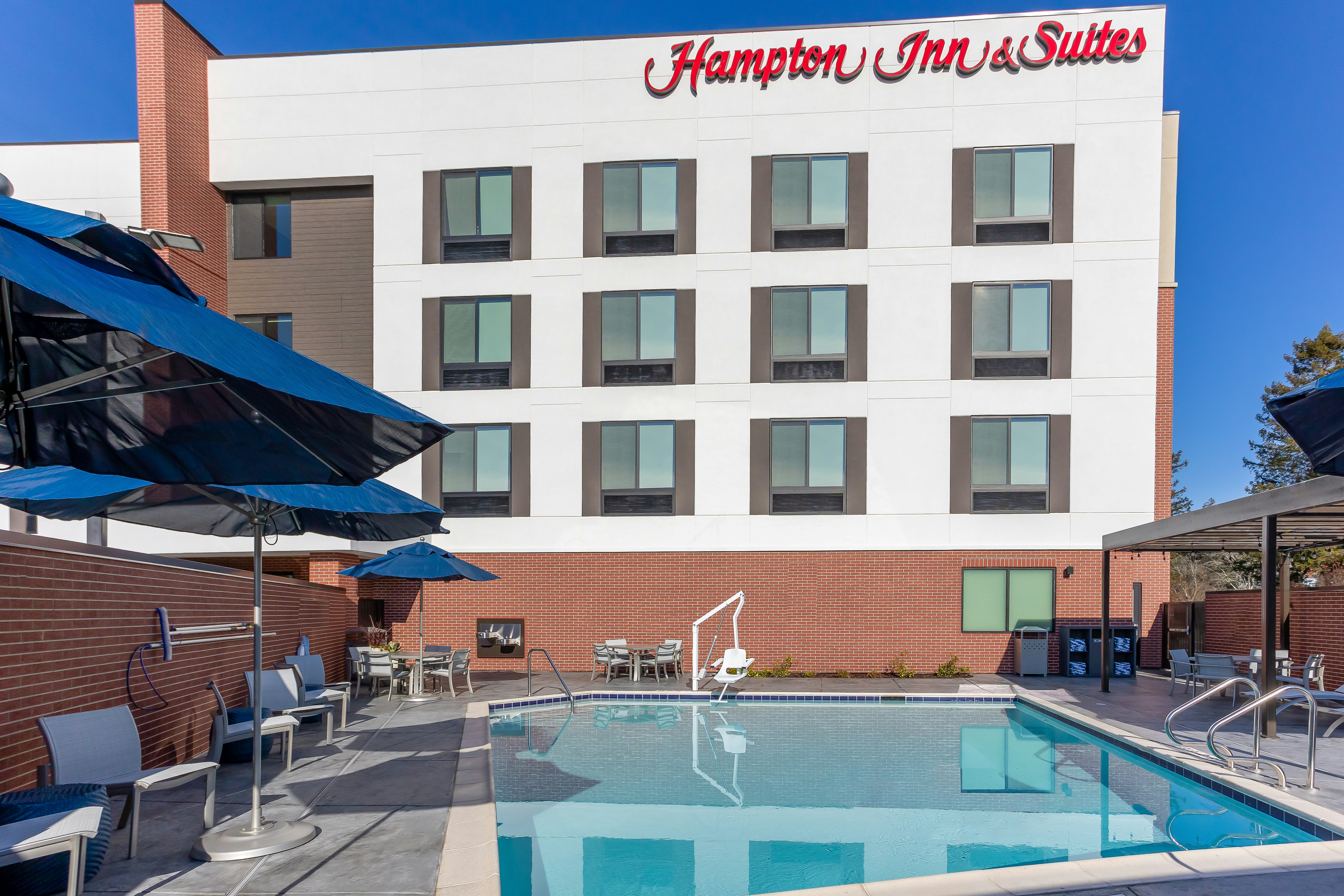 Hampton Inn & Suites Santa Rosa, CA 3/25
