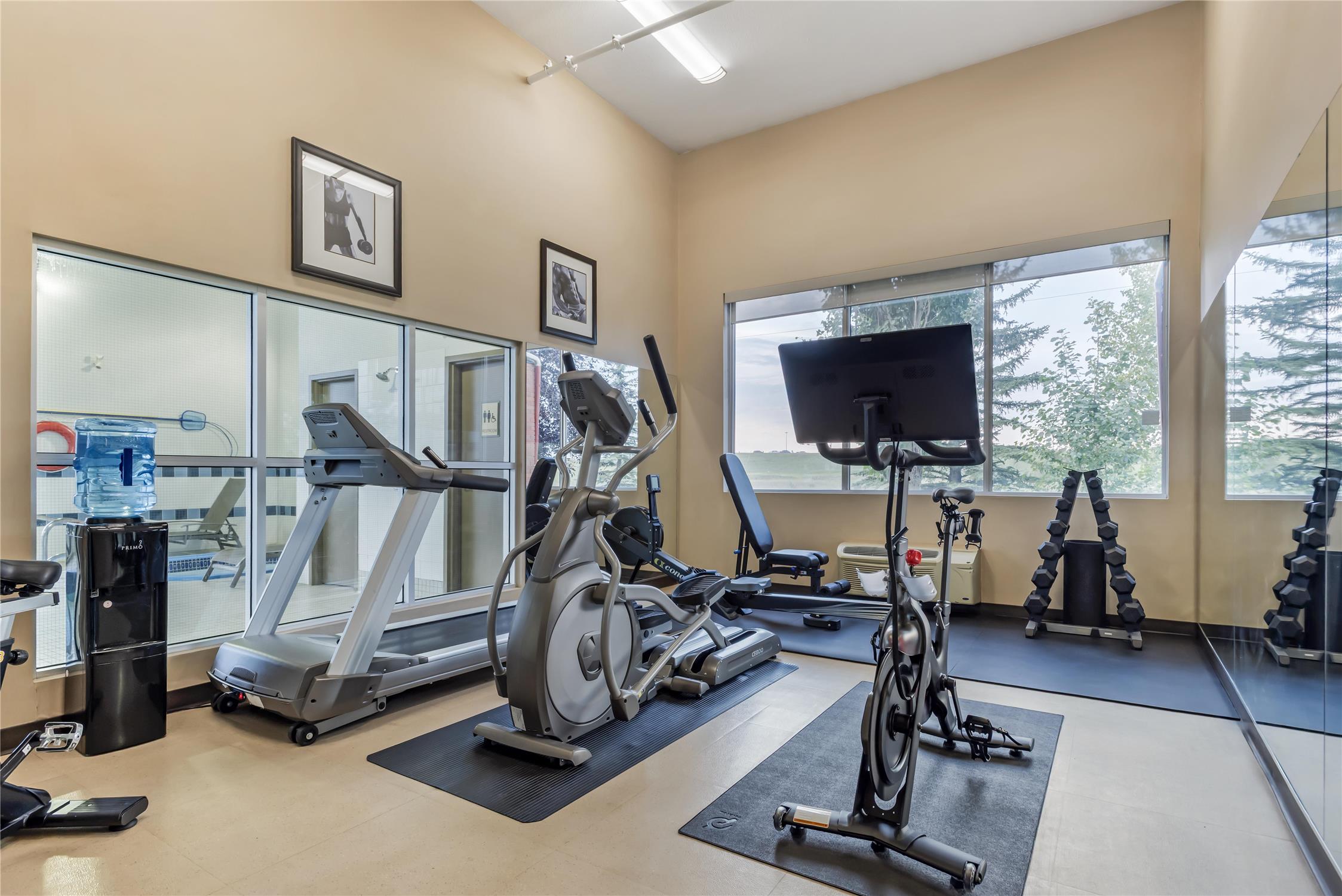 Best Western Plus Red Deer Inn and Suites 35/61