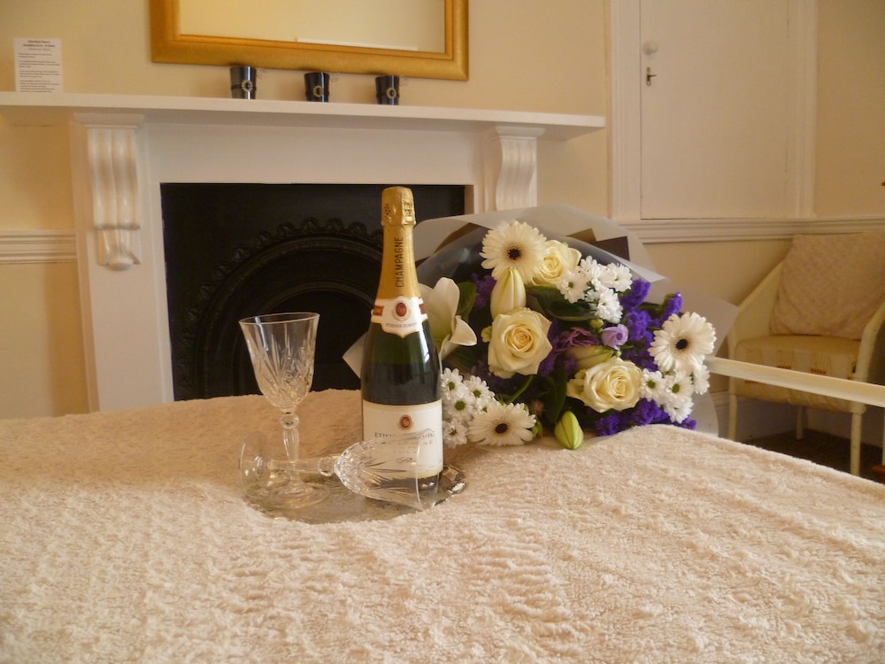 Aberllynfi House 24/45