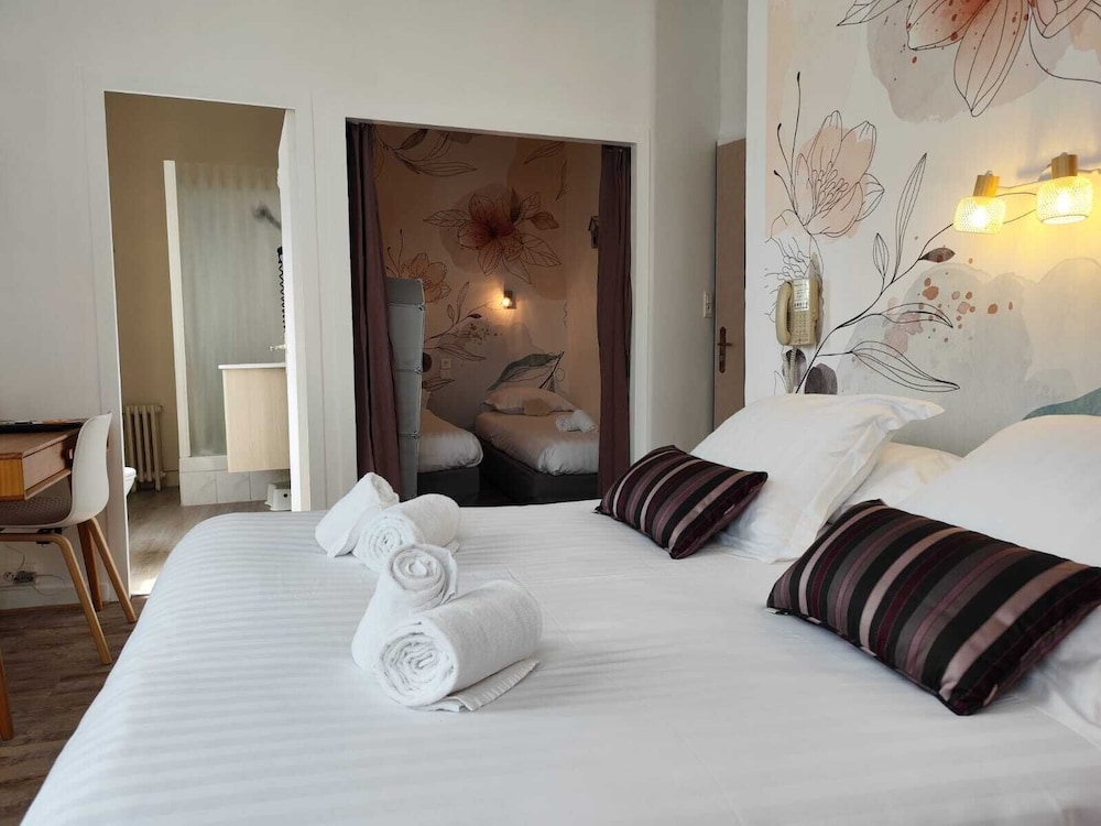 INTER-HOTEL LE SAINT PIERRE 17/50
