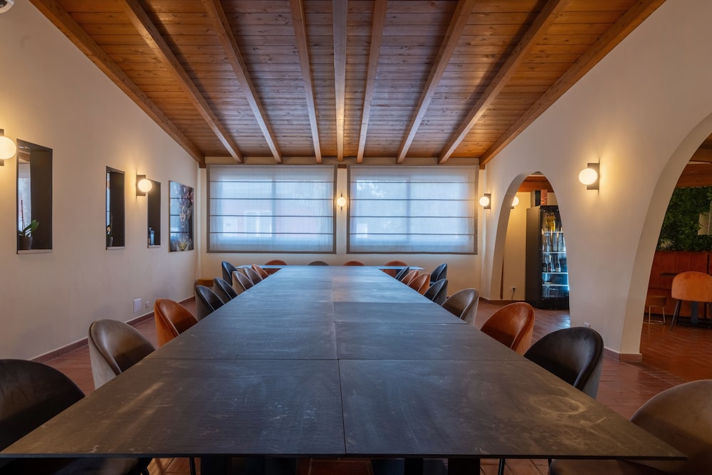 Tiber Suite 18/29