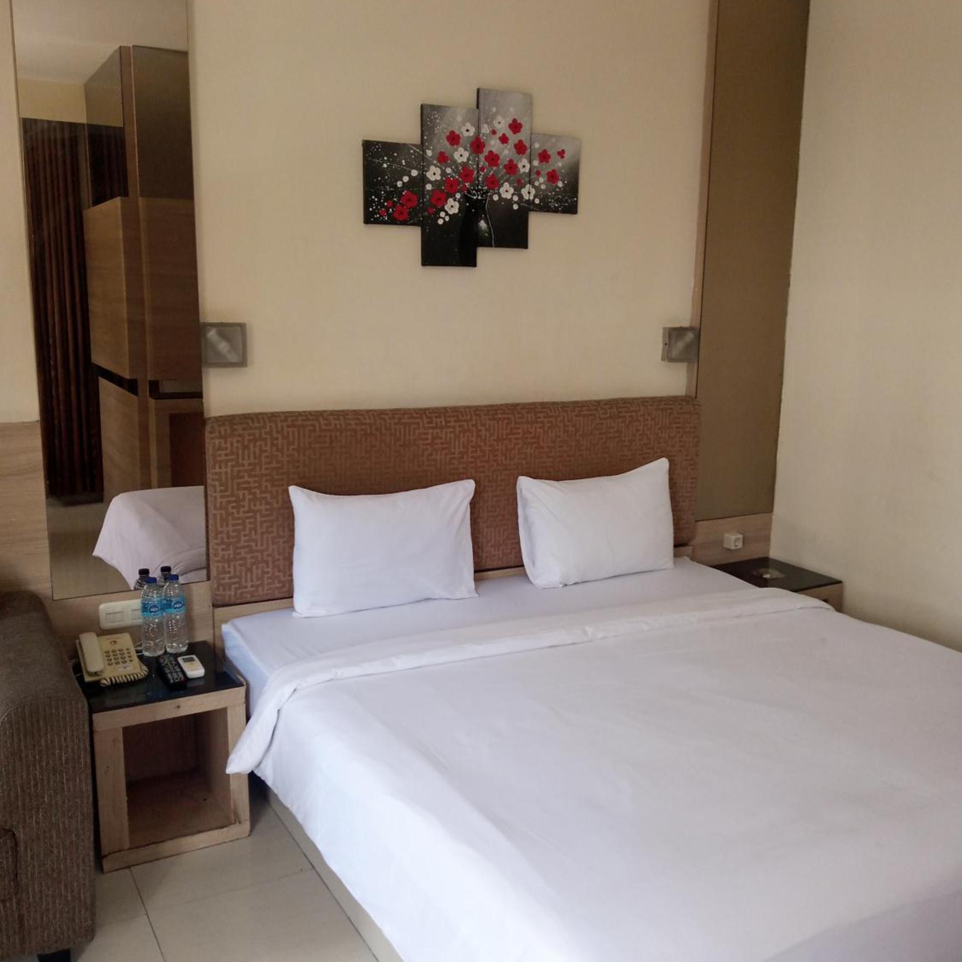 Penthouse Hotel 14/60
