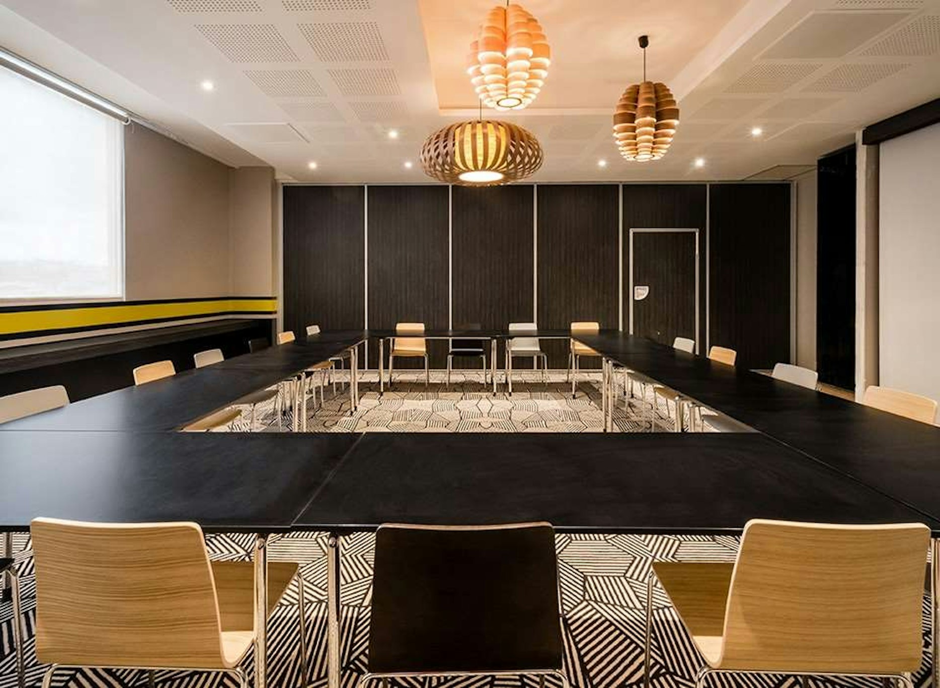 Simon Hotel 15/18