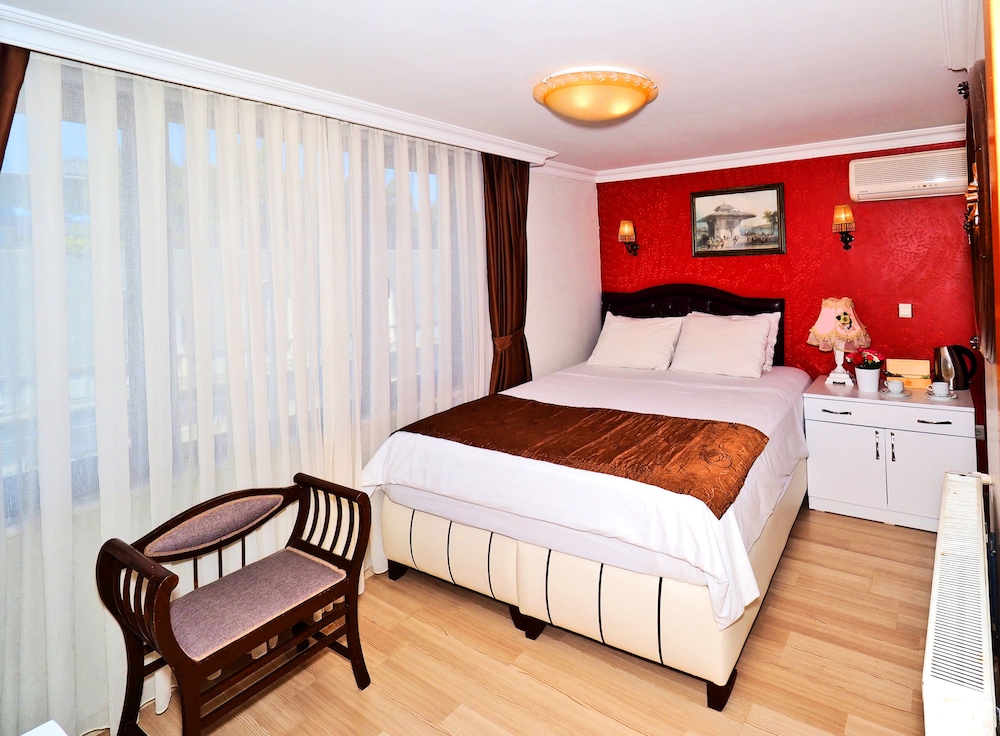 SUNRISE HOTEL 12/48