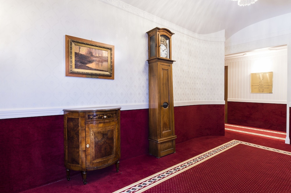 Phi Hotel Principe 3/60