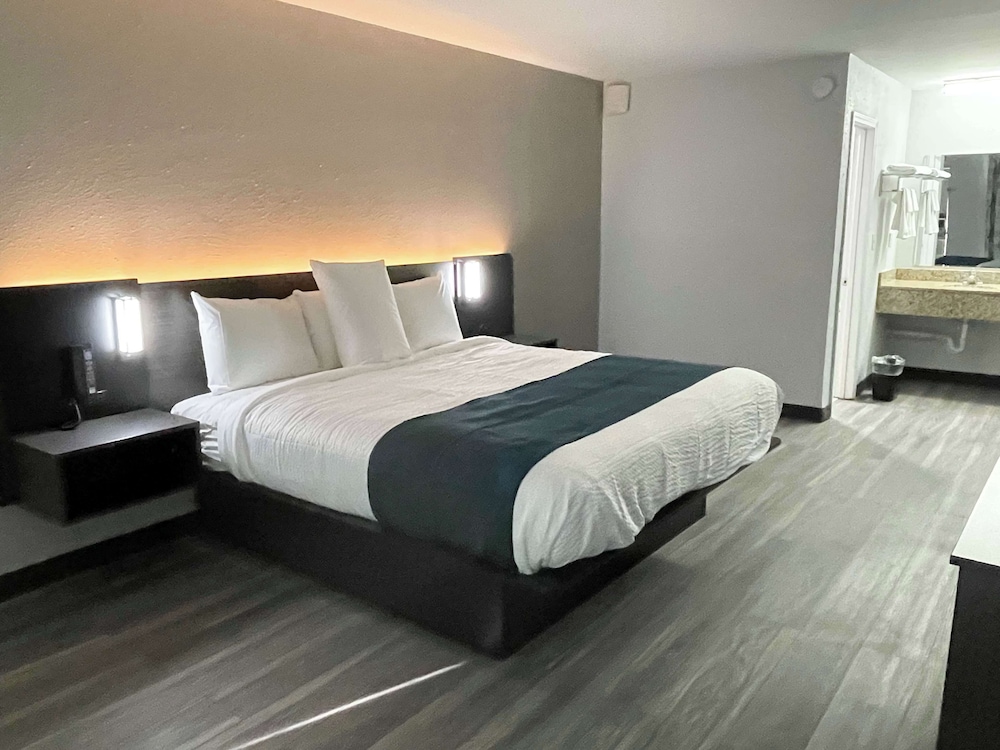 Motel6 West Columbia, SC - Airport 9/24