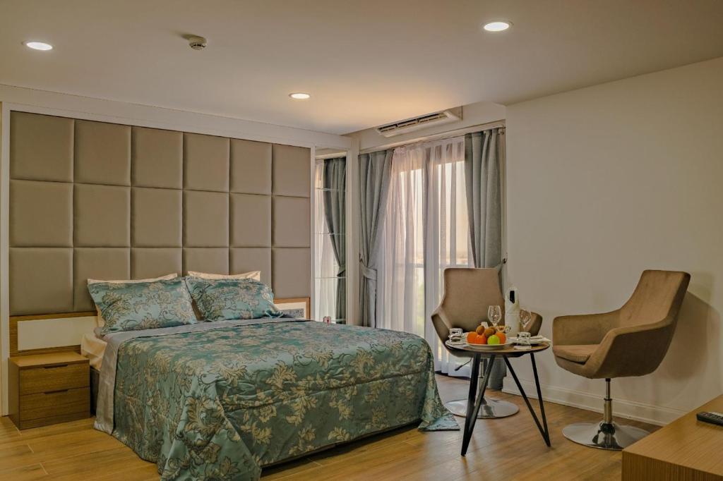Room at Novel Centre Point Hotel, FAMAGUSTA
