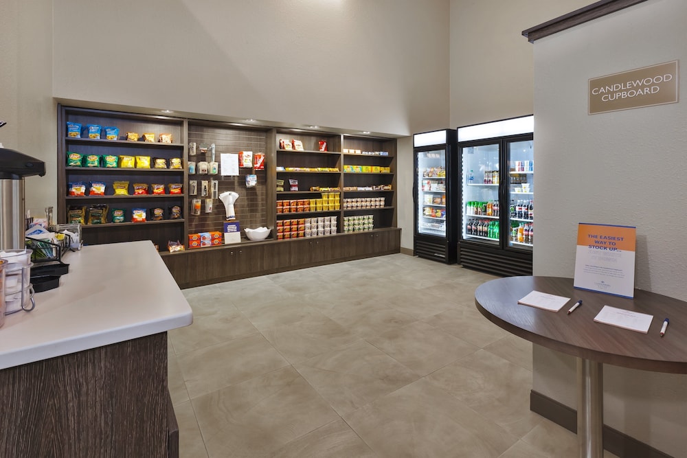Candlewood Suites Grand Rapids Airport, an IHG Hotel 33/53